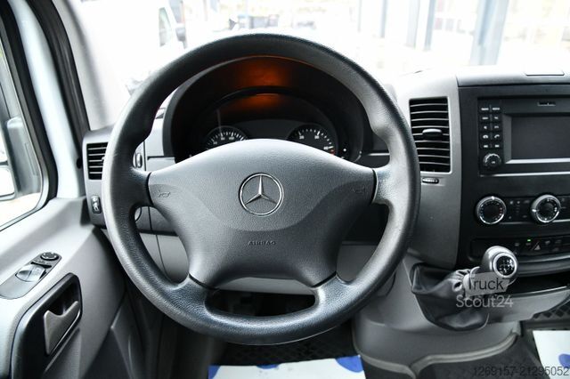 Kleinbus MERCEDES-BENZ Sprinter 316CDI Bus 9-Sitze L2H2 RWD Schwingsitz