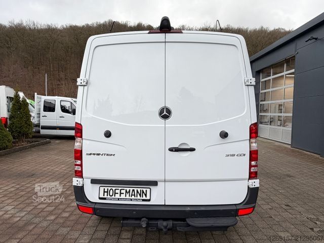 Fourgon tôlé MERCEDES-BENZ Sprinter 319 CDI V6 Kasten L1H1 RWD Standheizung