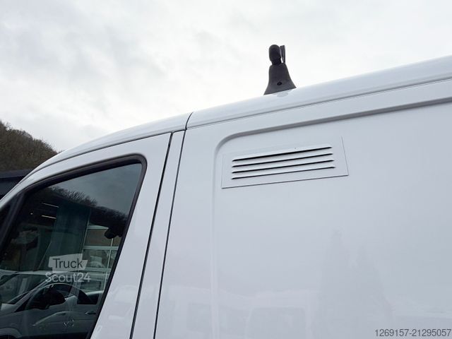 Fourgon tôlé MERCEDES-BENZ Sprinter 319 CDI V6 Kasten L1H1 RWD Standheizung