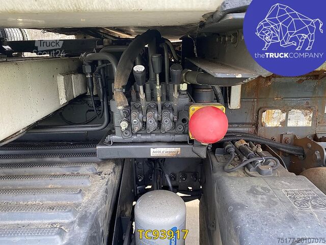 Vuilniswagen Volvo FE 320