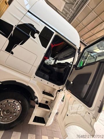 Standaard trekker MAN TGX18.510 4x2 ACC AUT KlimaA LM Luft Standh.