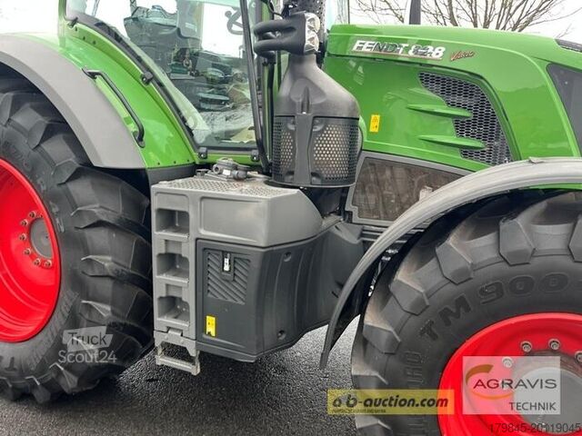 Traktör Fendt 828 VARIO S4 Profi Plus
