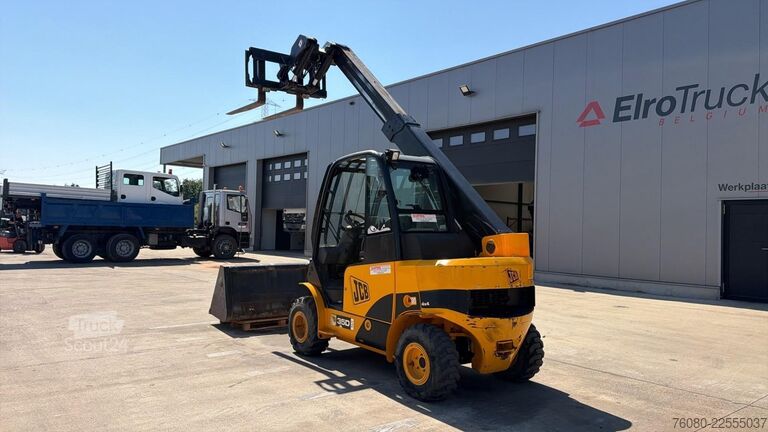 Gabelstapler JCB 35D ( 853.6 HOURS !!! / TELETRUK / 4X4 / TOP CO...