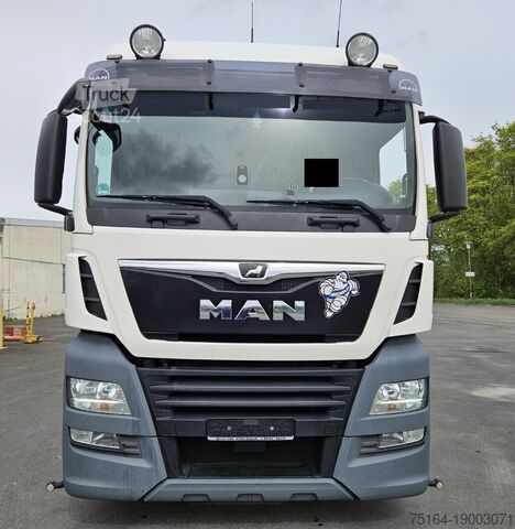 Nákladní automobil se skříňovou nástavbou MAN TGX 18.360 4x2