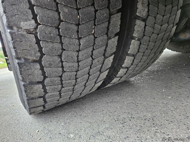 Nákladní automobil se skříňovou nástavbou MAN TGX 18.360 4x2