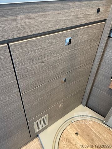 Camper van PÖSSL Roadcamp R | Sparsam, kompakt, reisefertig