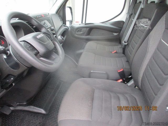 Vans ar augstu jumtu IVECO 35S16V