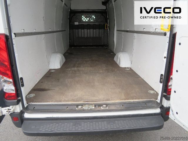 High top van IVECO 35S16V