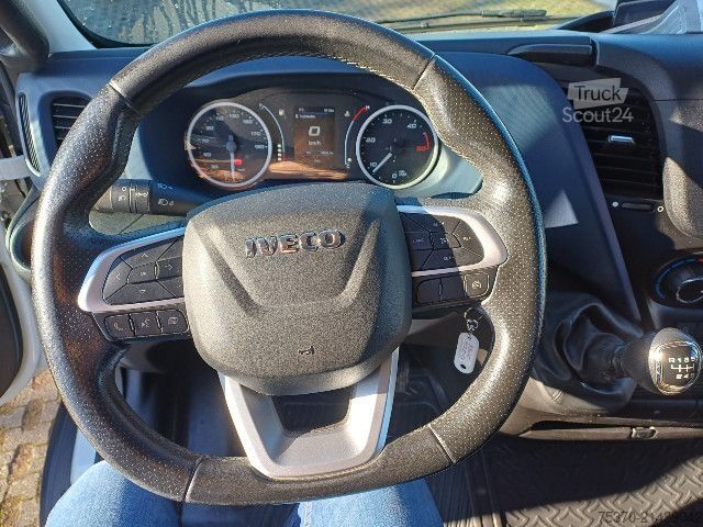 Pick-up panelvan IVECO DAILY 35C16 3.0 - 3750