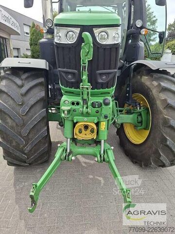 Трактор John Deere 6R 250