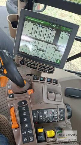 Трактор John Deere 6R 250