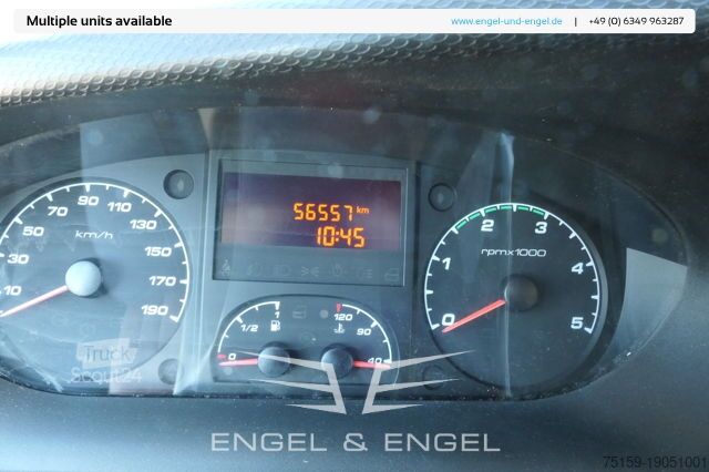 Dostavno vozilo s kesonom iveco Daily 35 S11 C30C AUTOMATIK KAMERA Regale LUFT DURCHGANG EURO-5 CoC