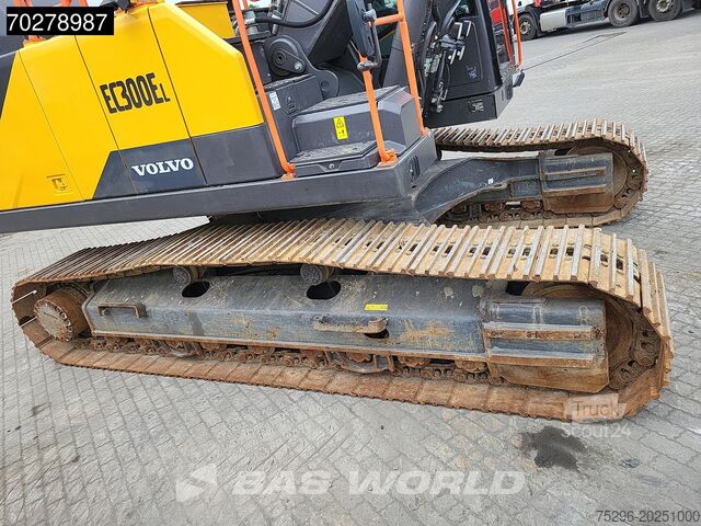 Pelle sur chenilles Volvo EC300 E L