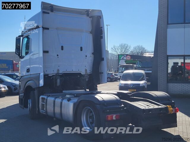 Standard-SZM Mercedes Actros 1851 Actros 4X2 BigSpace 2xTanks Euro 6