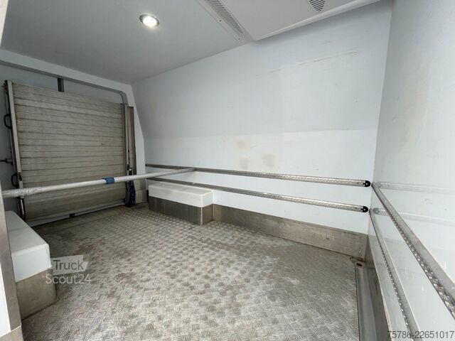 Chladírenská dodávka VW Crafter 35  Kerstner/ T-Schreiber/ Rampe/ Standk