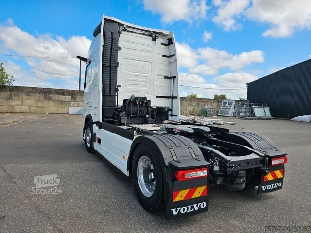 Standard trækkerunit VOLVO Volvo 460 neues Modell, full Option, 2 Kreis Hyd