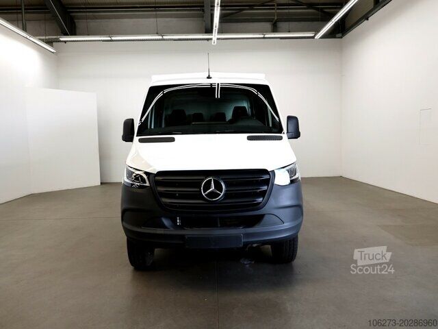 Dodávka s plachtovou bočnicou Mercedes-Benz Sprinter 319CDI DOKA,Allrad,Automatik,LED
