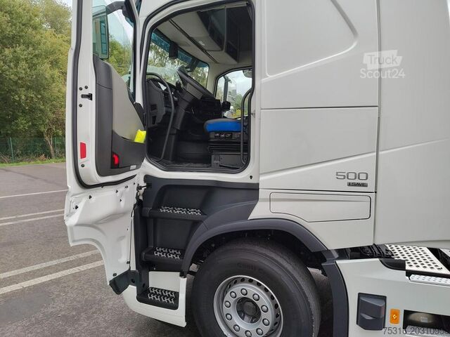Szabványos vontató VOLVO FH 500