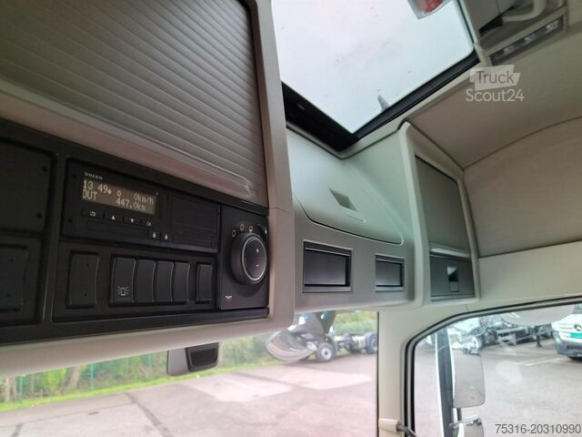 Szabványos vontató VOLVO FH 500