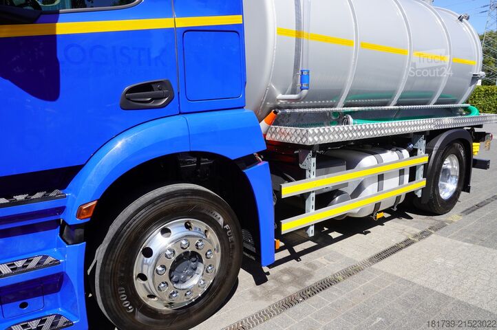 Foseptikli karoser Mercedes-Benz Actros 18.35 LS/ NEW septic tank 08.2025