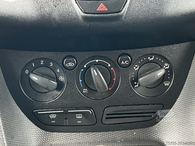 Fourgon tôlé FORD Transit Connect Trend Klima Parkpilotsystem AHK