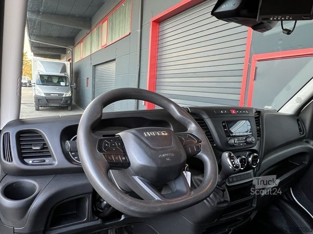 Furgão de teto alto IVECO Daily 35S16 Hi-Matic 8G MAXI Klimaautom. Kamera