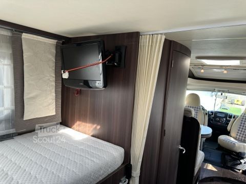 Ημιενσωματωμένο αυτοκινούμενο τροχόσπιτο Bürstner Nexxo T 690 Fifty-Five