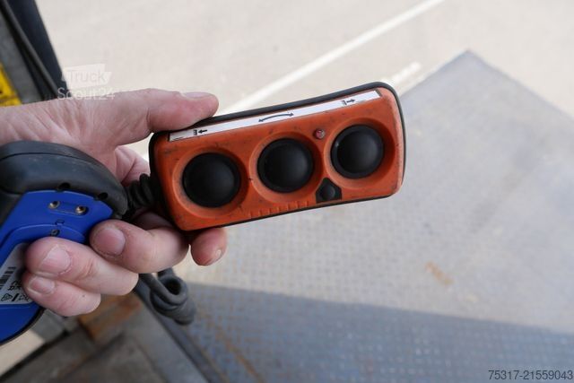 Open oplegger met zeil SCHMITZ CARGOBULL SCS 24 / LASI 12642 XL / LBW 2500 kg / 2 x LIFTA