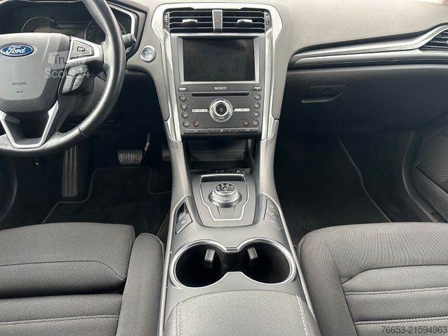 Mikroautobuss FORD Mondeo 110kw Titanium Turnier Auto.*LED*Navi*Kam