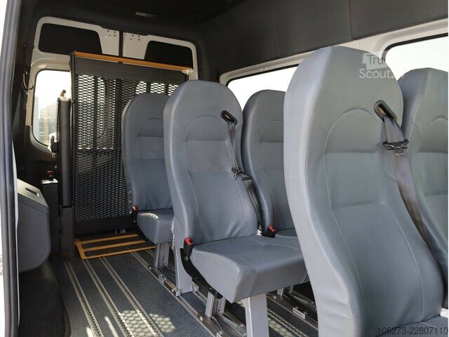 Pakettiauto Mercedes-Benz Sprinter 317 CDI Kombi,Rollstuhllift,8Sitze