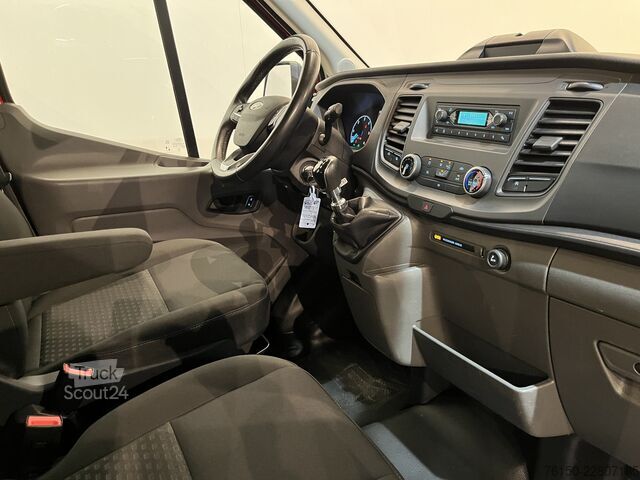 Платформен ван с двойна кабина Ford Transit 350 2.0 TDCI L3H1 130 PK DC 6 pers. Tre...