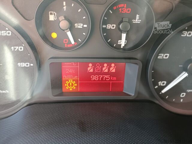 Pakeliamoji dviguba kabina Iveco daily 35c16