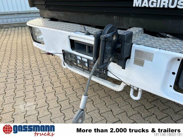 Dobozos teherautó Iveco 120-23 AW 4x4 Doka, V8-Motor, Mannschaftswagen 16