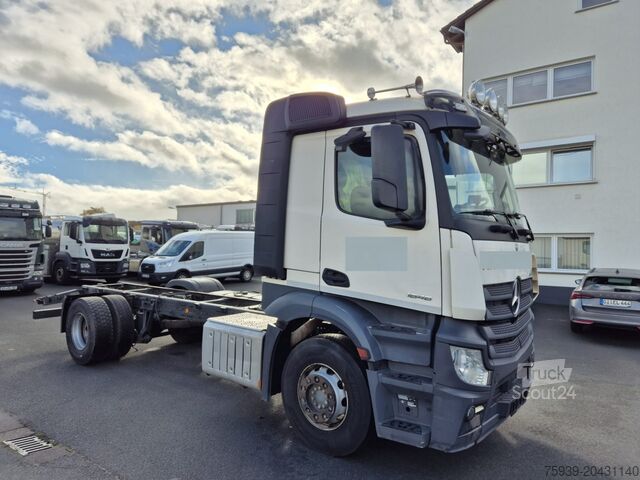 Truck chassis Mercedes Benz 1846 Actros