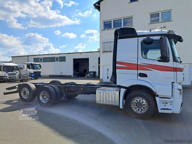 Truck chassis Mercedes Benz 2553 Actros 6x2