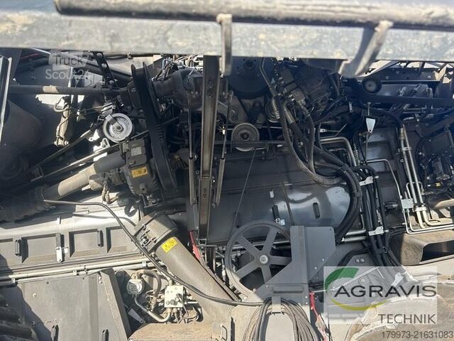 Moissonneuse-batteuse Fendt IDEAL 8 T