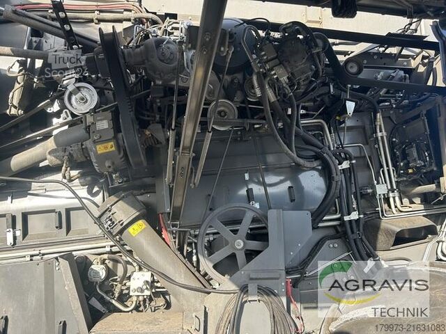 Moissonneuse-batteuse Fendt IDEAL 8 T