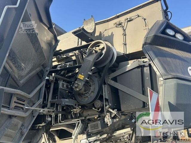 Moissonneuse-batteuse Fendt IDEAL 8 T