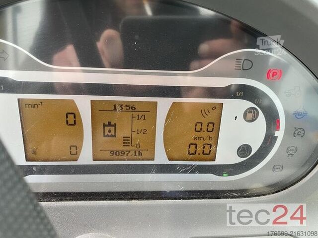 Tracteur Fendt 724 VARIO S4