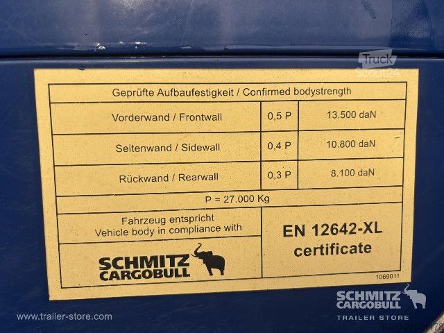Open semitrailer with tarp Schmitz Cargobull Semitrailer Curtainsider Mega