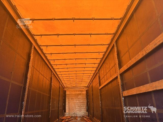 Open semitrailer with tarp Schmitz Cargobull Semitrailer Curtainsider Mega