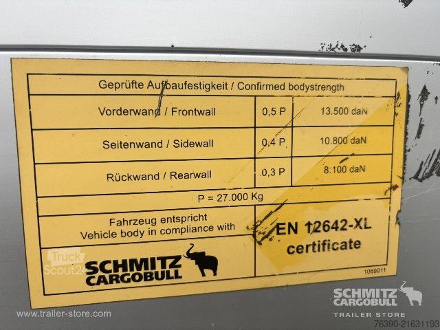 Open semitrailer with tarp Schmitz Cargobull Semitrailer Curtainsider Standard
