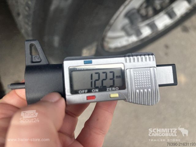 Open semitrailer with tarp Schmitz Cargobull Semitrailer Curtainsider Standard