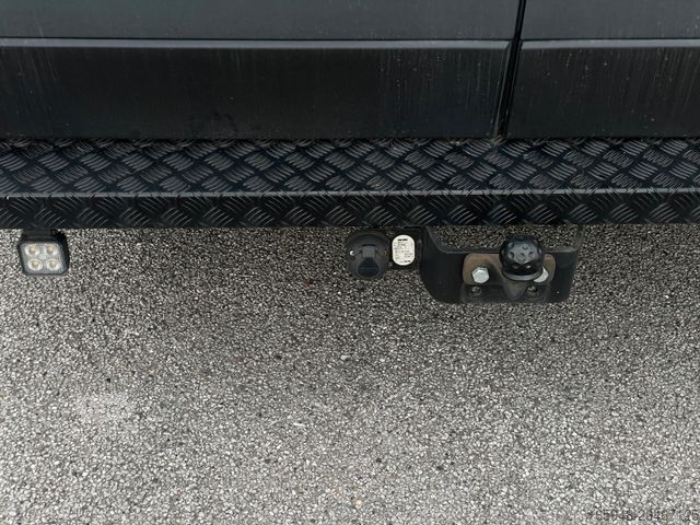 Karavan PÖSSL 2WIN R Plus | Mehr Wohnmobil geht kaum!