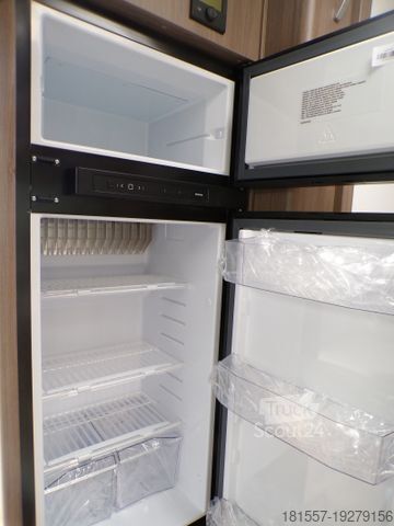 Напівінтегрований кемпер CARADO T 447 Combi 6E, Hubbett, SAT+TV, Markise