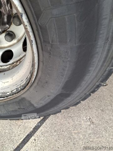 Bakwagen DAF LF 290 FA - E6 - CAISSE + LIFT 2.000 KGS