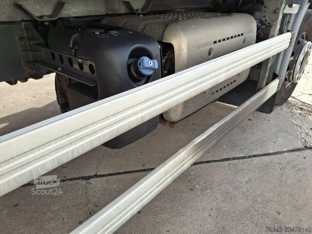 Bakwagen DAF LF 290 FA - E6 - CAISSE + LIFT 2.000 KGS