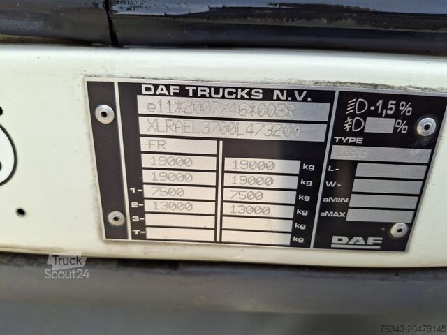 Bakwagen DAF LF 290 FA - E6 - CAISSE + LIFT 2.000 KGS