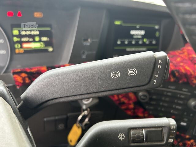 Haakarmsysteem Volvo FH 500 Globetrotter 8x2 Tridem / VDL Hook 25 To...
