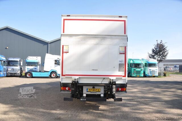 Bőrönd DAF LF 4X2 2022 BRINKS + BAR KLEP  173.942 km